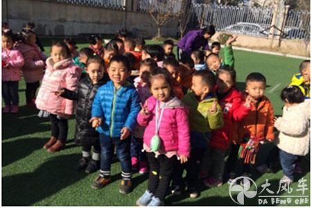 “護蛋大行動 用心捂恩情”——大風車翡翠外灘幼兒園開展感恩節(jié)主題活動